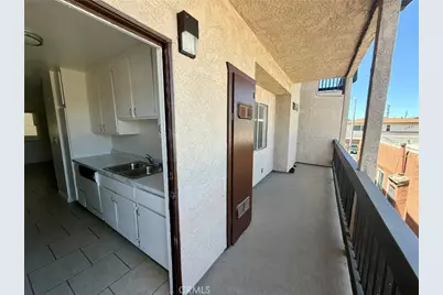 1126 Raymond Avenue, Long Beach, CA 90804 - Photo 10