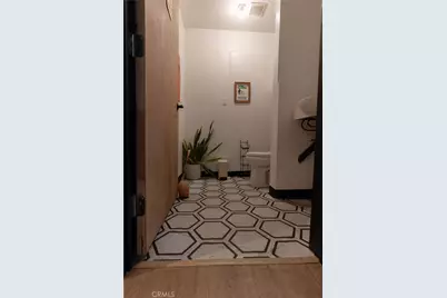 2172 Pacific, Long Beach, CA 90806 - Photo 10