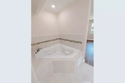 22336 Saticoy, Canoga Park, CA 91303 - Photo 10