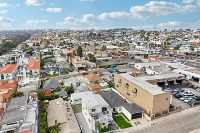 677 5th Street, Hermosa Beach, CA 90254 - Photo 68