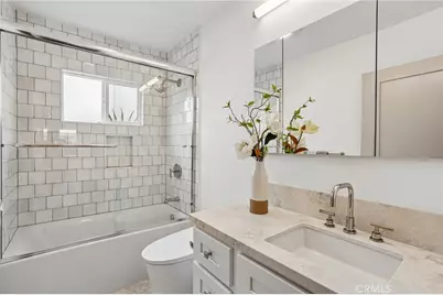 677 5th Street, Hermosa Beach, CA 90254 - Photo 28