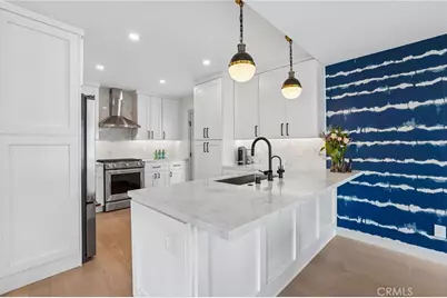677 5th Street, Hermosa Beach, CA 90254 - Photo 14