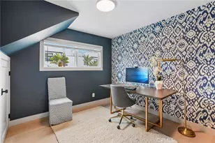 677 5th St, Hermosa Beach, CA 90254 - Photo 24