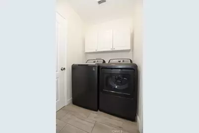 11925 Daleside Avenue, Hawthorne, CA 90250 - Photo 24