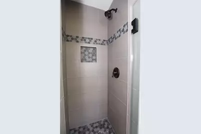 11925 Daleside Avenue, Hawthorne, CA 90250 - Photo 22