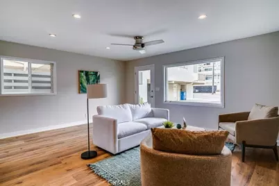 323 Culver Boulevard, Playa del Rey, CA 90293 - Photo 30