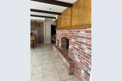 19305 Oneida, Apple Valley, CA 92307 - Photo 4