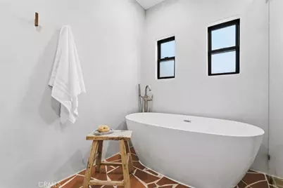 8140 Calabar Avenue, Playa del Rey, CA 90293 - Photo 30