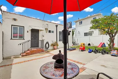 814 S Alma Street, San Pedro, CA 90731 - Photo 26