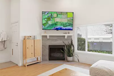 609 Meyer Lane #11, Redondo Beach, CA 90278 - Photo 4
