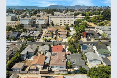3206 W 27th, Los Angeles, CA 90018 - Photo 18