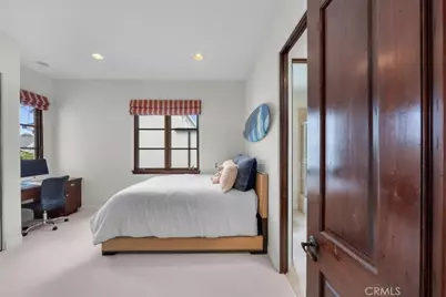1901 John, Manhattan Beach, CA 90266 - Photo 24