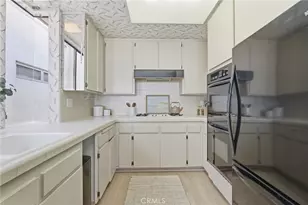 2516 The Strand, Manhattan Beach, CA 90266 - Photo 32
