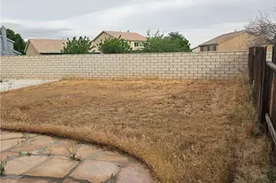 13966 Colt Ct, Victorville, CA 92394 - Photo 16
