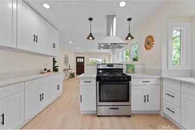 3821 S Hobart Boulevard, Los Angeles, CA 90062 - Photo 12