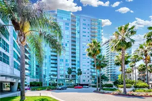 13650 Marina Pointe Dr, Marina del Rey, CA 90292 - Photo 32