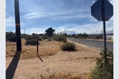 7373 Sunny Vista, Joshua Tree, CA 92252 - Photo 4
