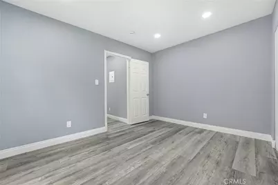 219 E 76th, Los Angeles, CA 90003 - Photo 10