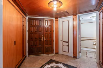 10550 Wilshire Boulevard #302, Los Angeles, CA 90024 - Photo 4
