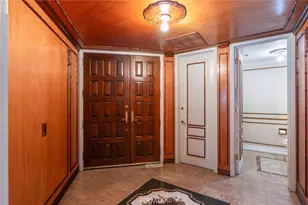 10550 Wilshire Blvd, Los Angeles, CA 90024 - Photo 4