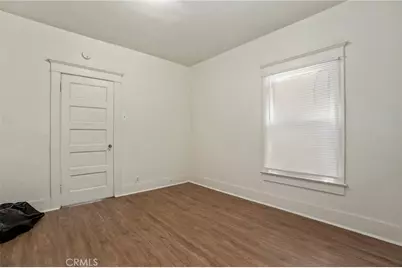 1037 W 46th Street, Los Angeles, CA 90037 - Photo 18