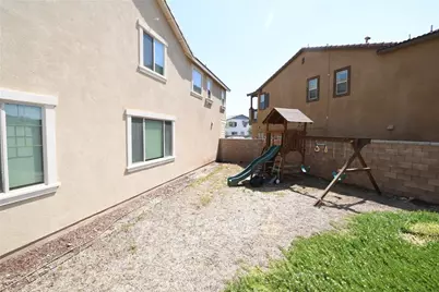 16696 Avanti Ln, Fontana, CA 92336 - Photo 38