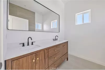 10905 Dalerose Avenue, Inglewood, CA 90304 - Photo 60