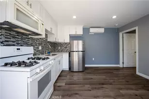 8017 Noble, Panorama City, CA 91402 - Photo 30