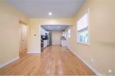 8017 Noble, Panorama City, CA 91402 - Photo 6