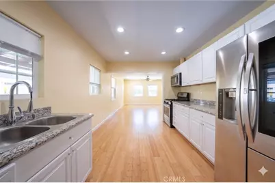 8017 Noble, Panorama City, CA 91402 - Photo 2