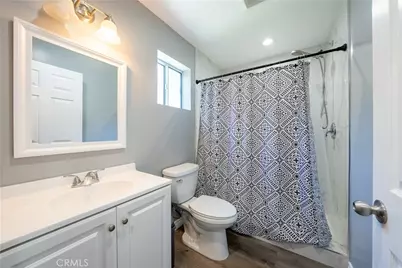8017 Noble, Panorama City, CA 91402 - Photo 40