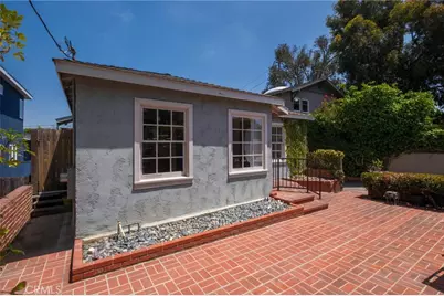 2504 Palm Avenue, Manhattan Beach, CA 90266 - Photo 2