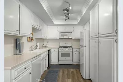 1110 W 10th #104, San Pedro, CA 90731 - Photo 6