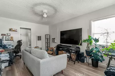 2200 W Burbank Boulevard, Burbank, CA 91506 - Photo 14