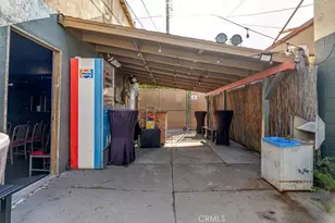 2200 W Burbank Blvd, Burbank, CA 91506 - Photo 10