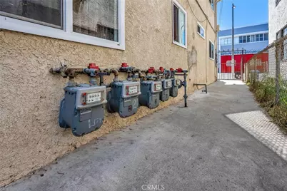 123 E I Street, Wilmington, CA 90744 - Photo 12