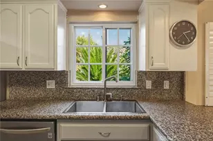 309 S Prospect Ave, Redondo Beach, CA 90277 - Photo 22