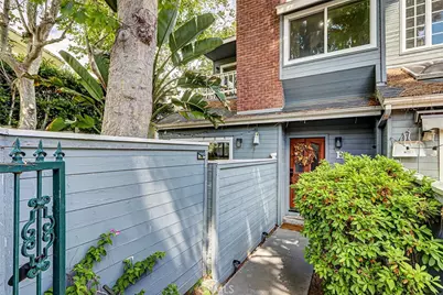 1917 Nelson Avenue #E, Redondo Beach, CA 90278 - Photo 2