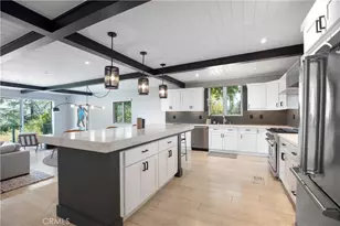 11661 Picturesque Dr, Studio City, CA 91604 - Photo 6