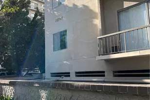 10747 Wilshire, Los Angeles, CA 90024 - Photo 24
