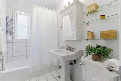 526 N Toluca Park Drive, Burbank, CA 91505 - Photo 12