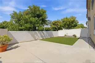 12001 Jackson Square Ct, Hawthorne, CA 90250 - Photo 18