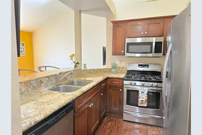 547 E Hazel Street #12, Inglewood, CA 90302 - Photo 6