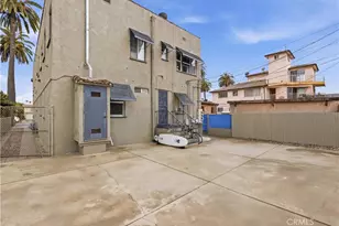 2911 S Palm Grove Ave, Los Angeles, CA 90016 - Photo 24