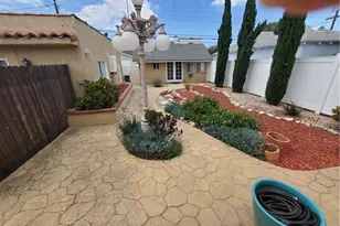 1229 Acacia, Torrance, CA 90501 - Photo 28