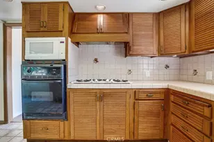 1307 MacKay Ln, Redondo Beach, CA 90278 - Photo 22