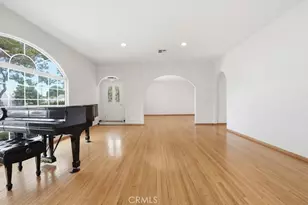 317 S Canon Dr, Beverly Hills, CA 90212 - Photo 16