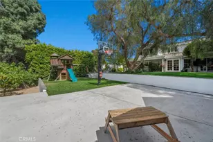 4645 Rockbluff Dr, Rolling Hills Estates, CA 90274 - Photo 14