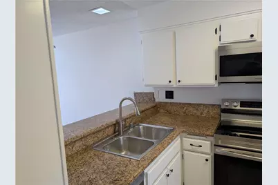 25447 Pine Creek, Wilmington, CA 90744 - Photo 6