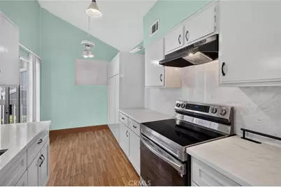 25655 Pine Creek Lane, Wilmington, CA 90744 - Photo 14